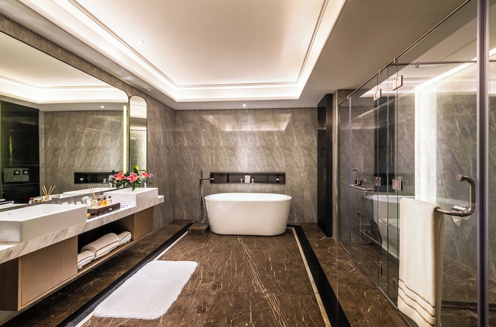 Imperial Suite - Photo 5