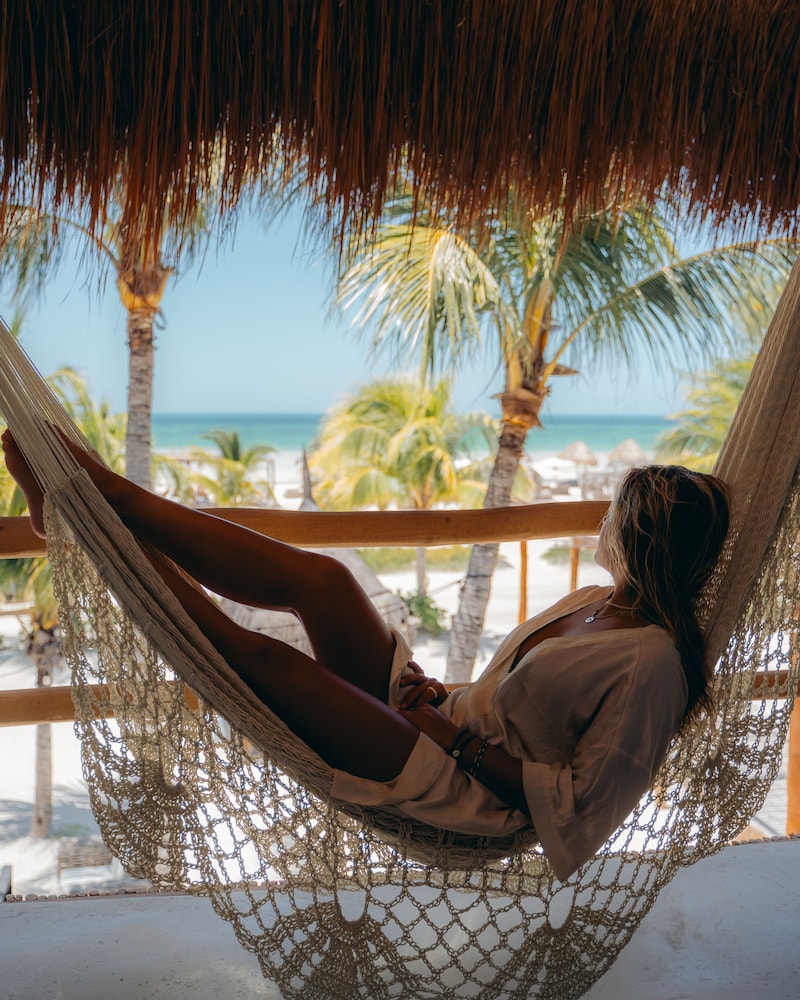 Superior Room, 1 King Bed, Beachfront - Photo 1