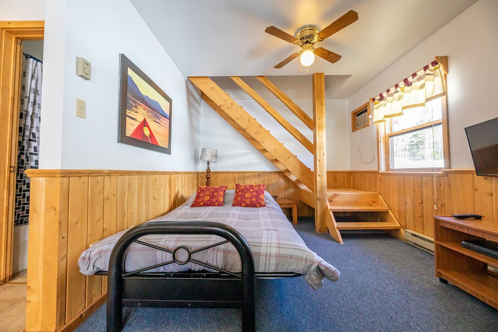 Classic Chalet, 1 Bedroom, Non Smoking, Kitchenette (Condo Chalet) photo 3