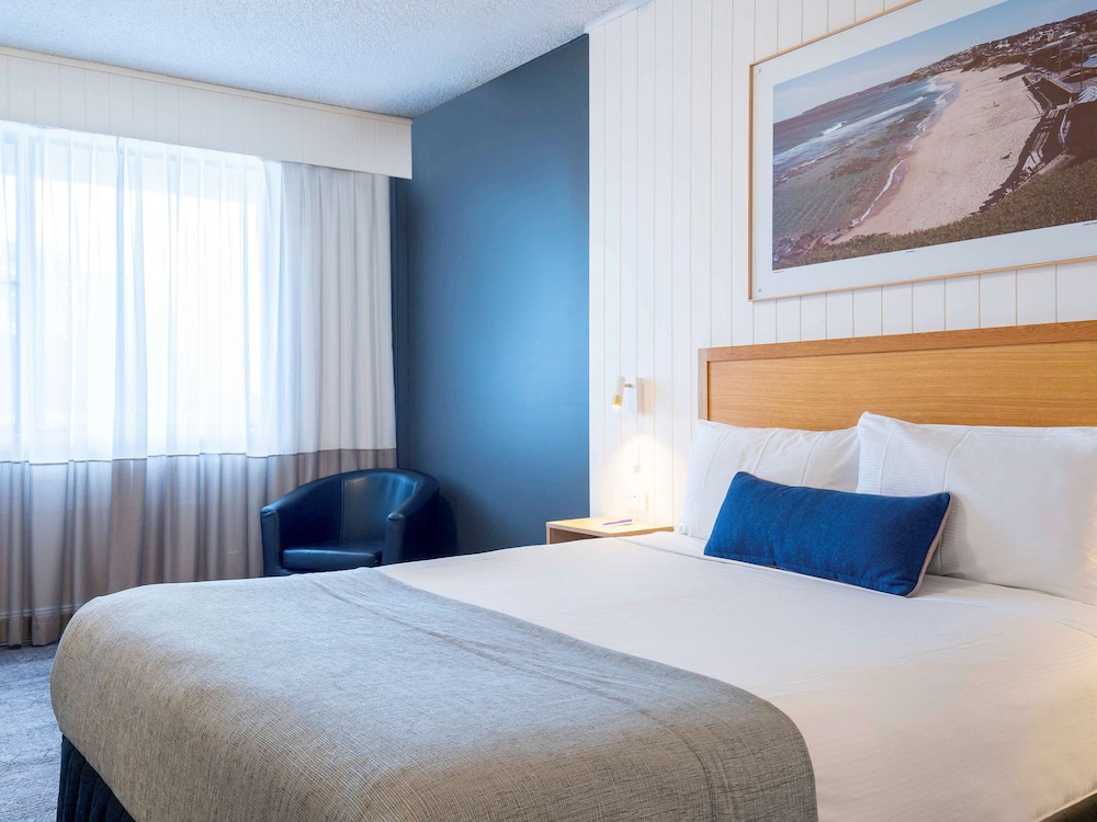 Standard Room, 1 Queen Bed - Photo 2