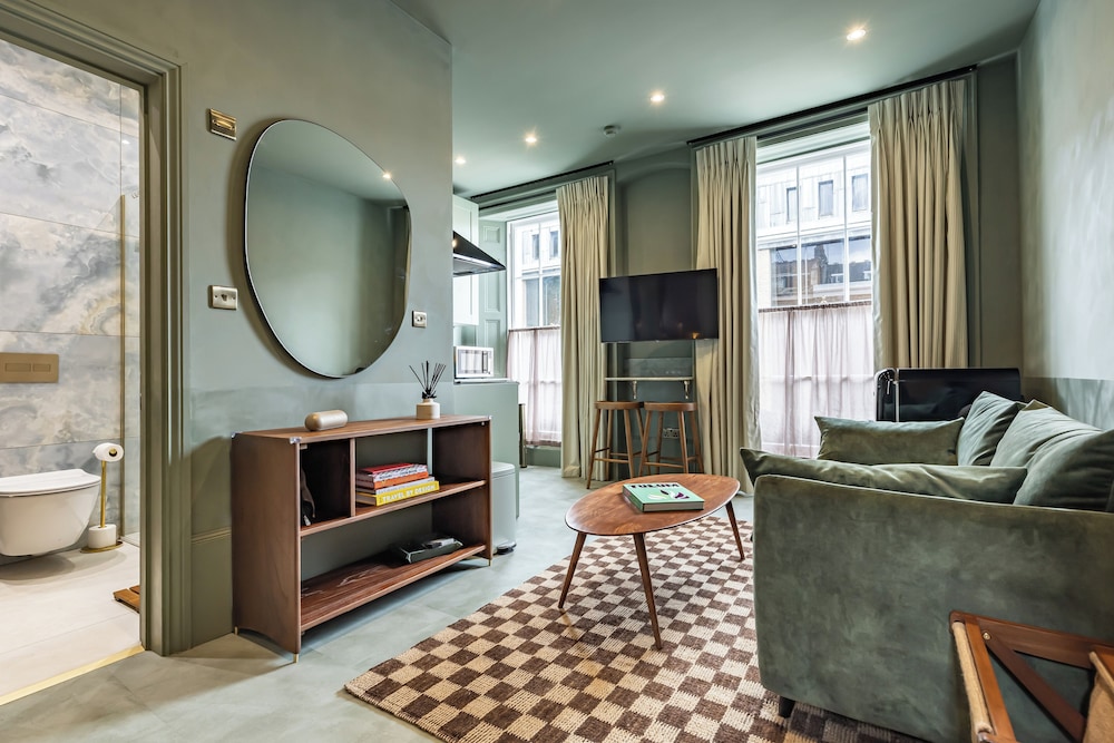 Luxury Apartment, Air conditioning, City View