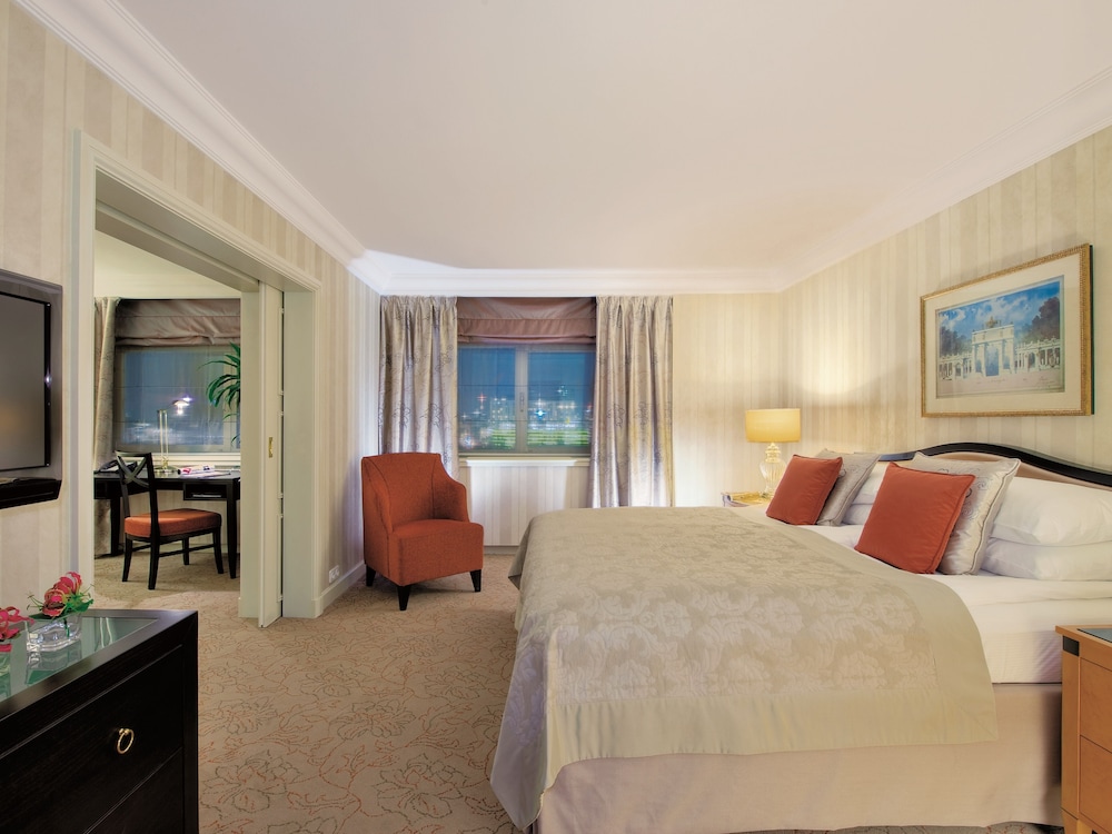 Suite, 1 Bedroom (1 King)