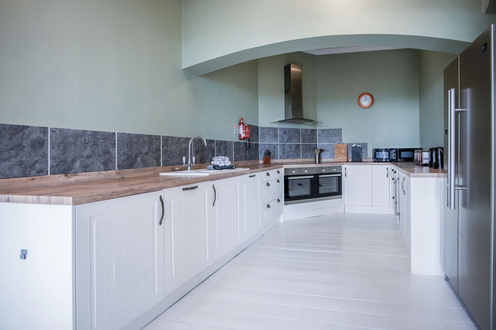 House (Multiple Bedrooms) photo 1