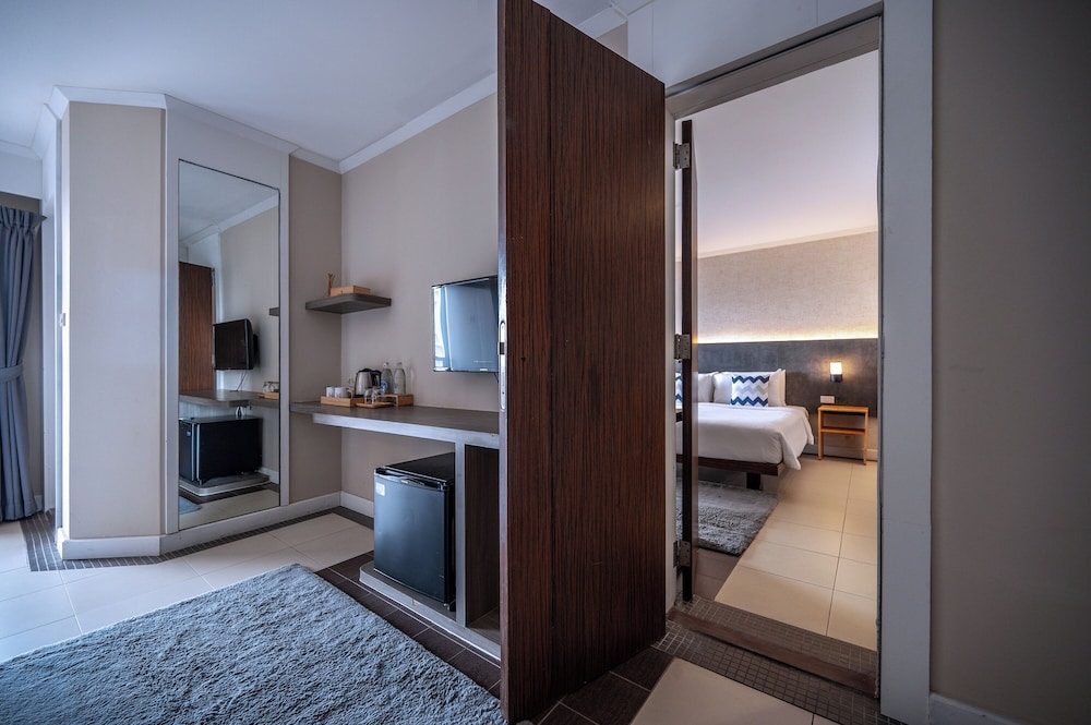 room photo