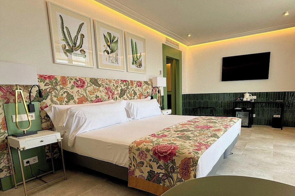 Superior Room, Terrace, River View - Photo 3
