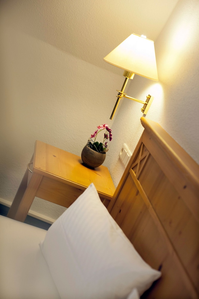 Single Room photo 2