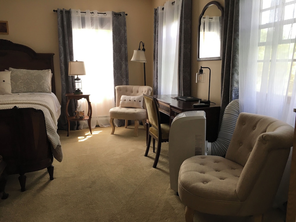 Cherry Room photo 1