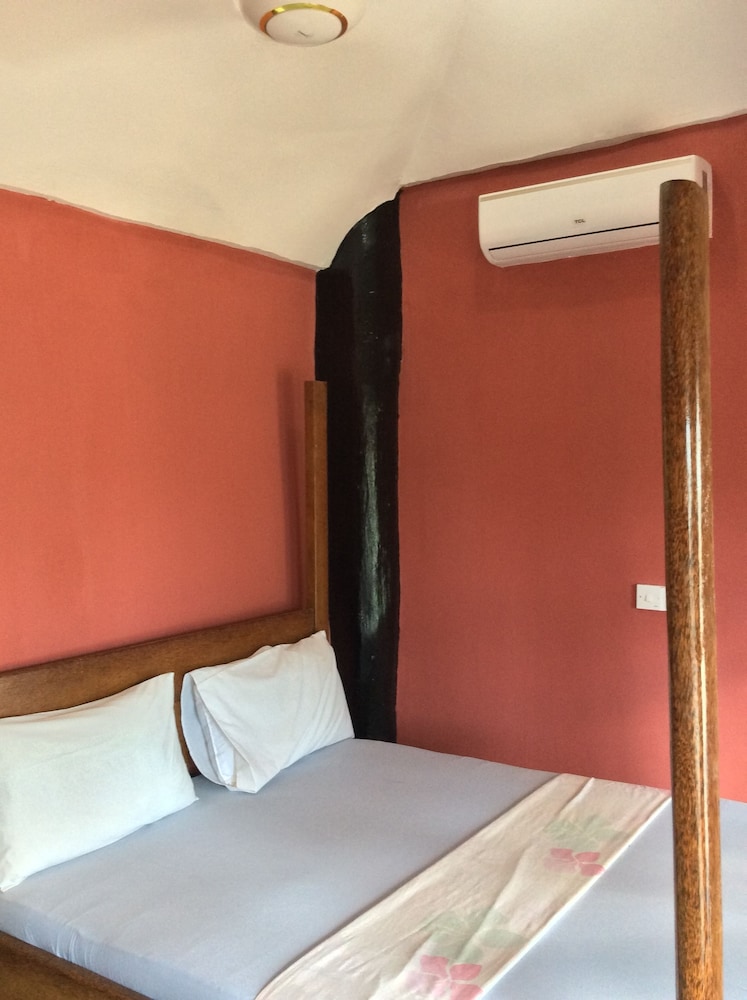 Comfort Bungalow, 1 Queen Bed, Non Smoking