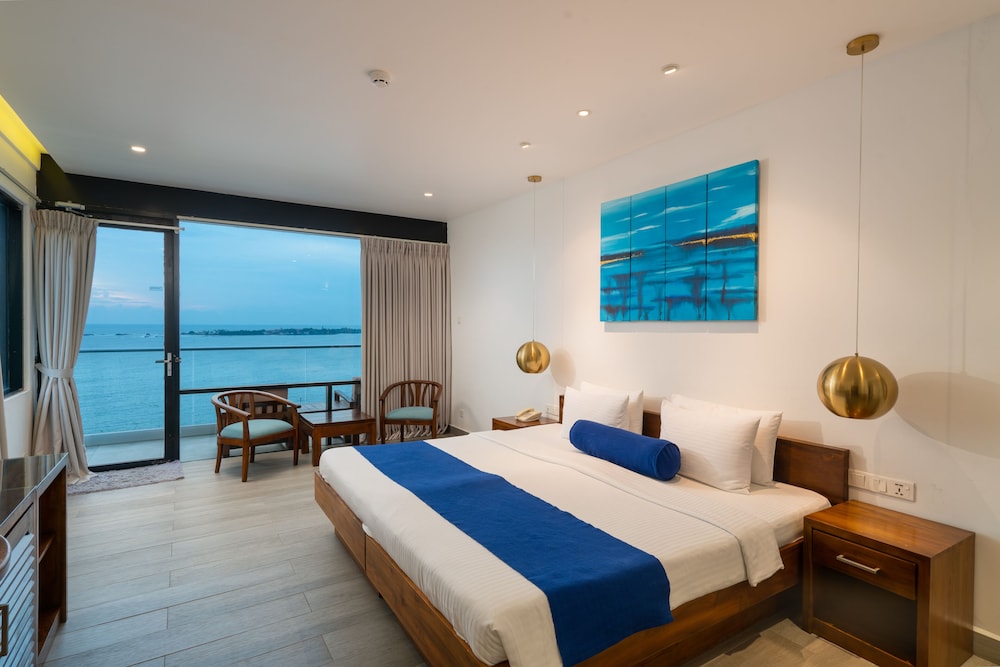 Deluxe Double Room, 1 Double Bed, Ocean View - Photo 8