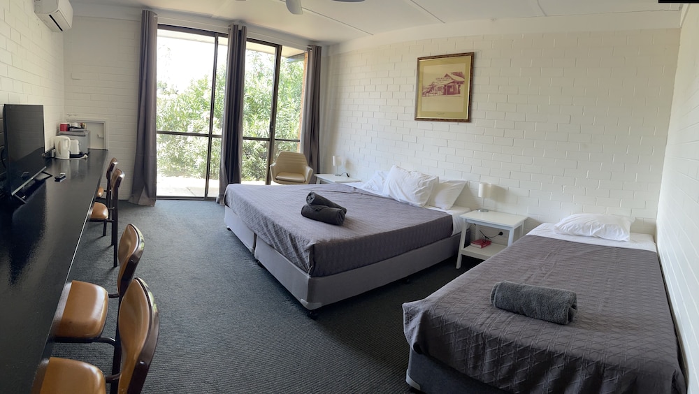Standard Twin Room photo 1