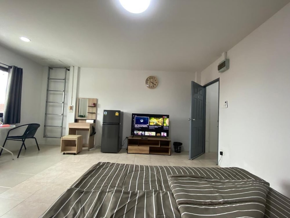 Apartment, 1 Bedroom, Smoking