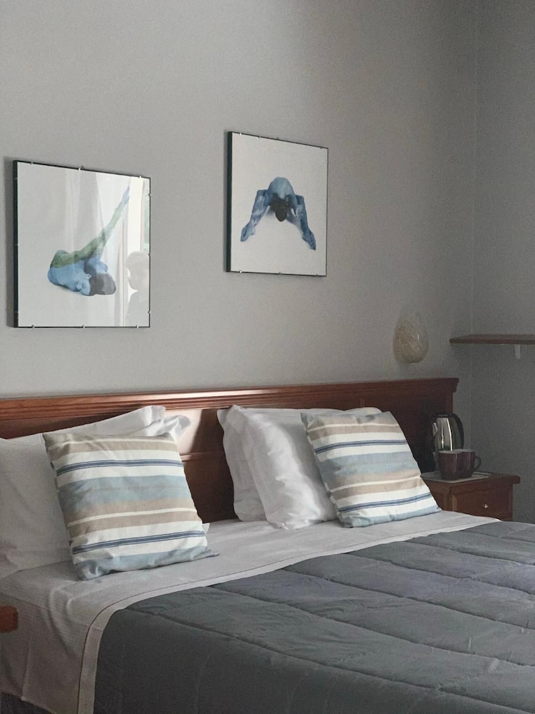 Standard Double Room, 1 Queen Bed, Non Smoking photo 1