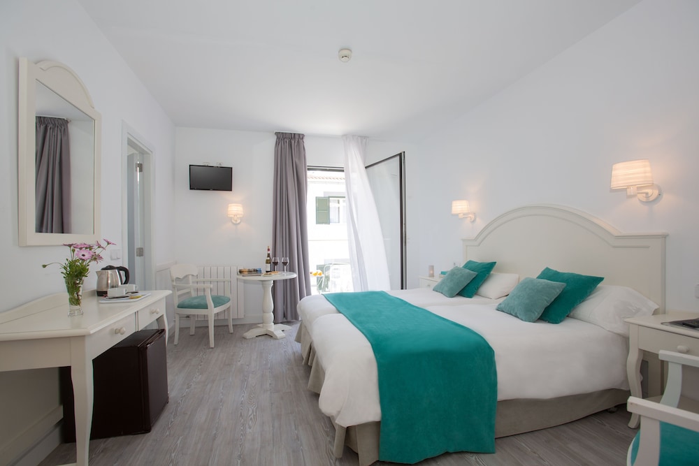Standard Double Room photo 2