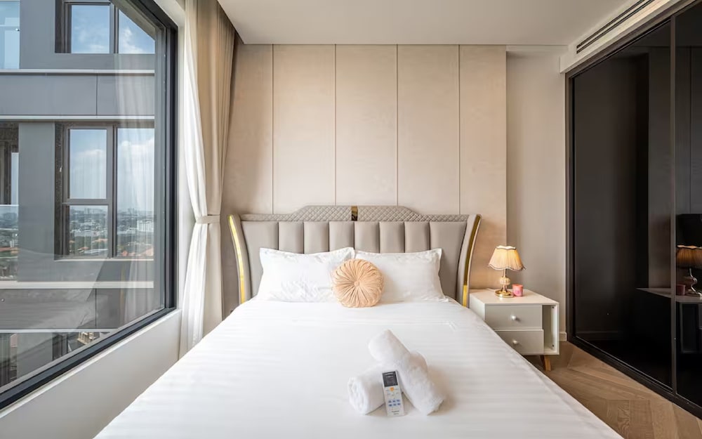 Presidential Suite, 2 Bedrooms, Club Lounge Access, City View photo 3