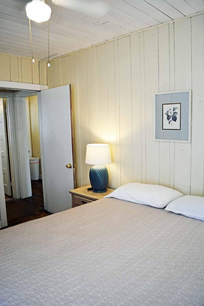 Cottage 12, 1 Bedroom photo 1