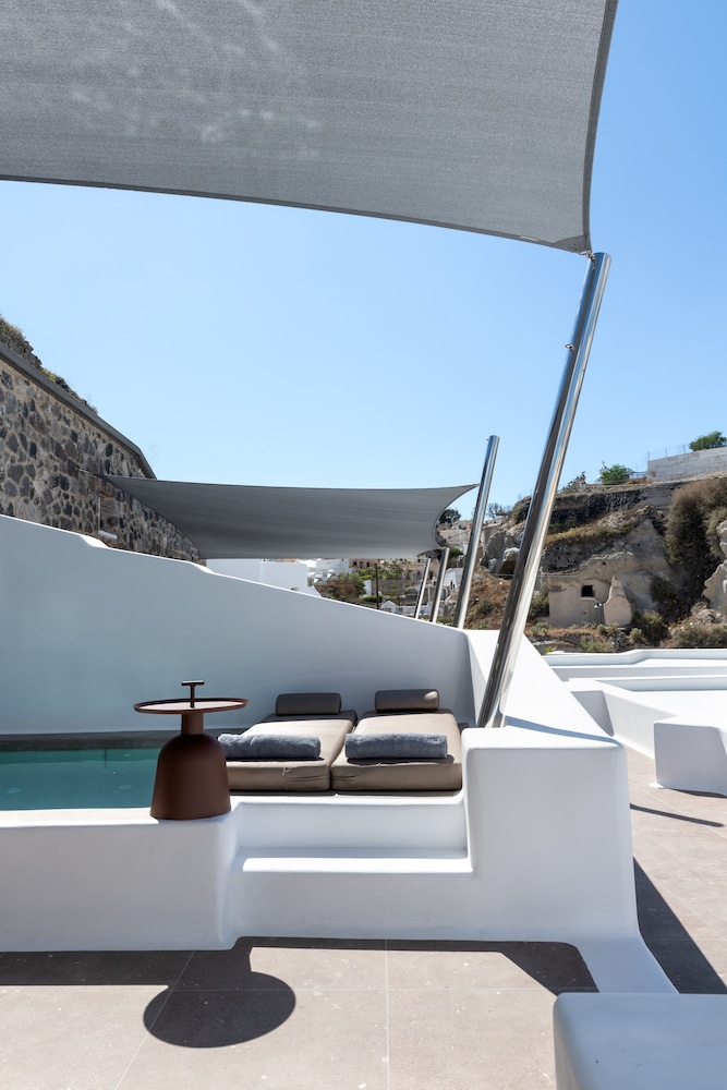 Cave two-bedroom Suite with jacuzzi - Photo 7