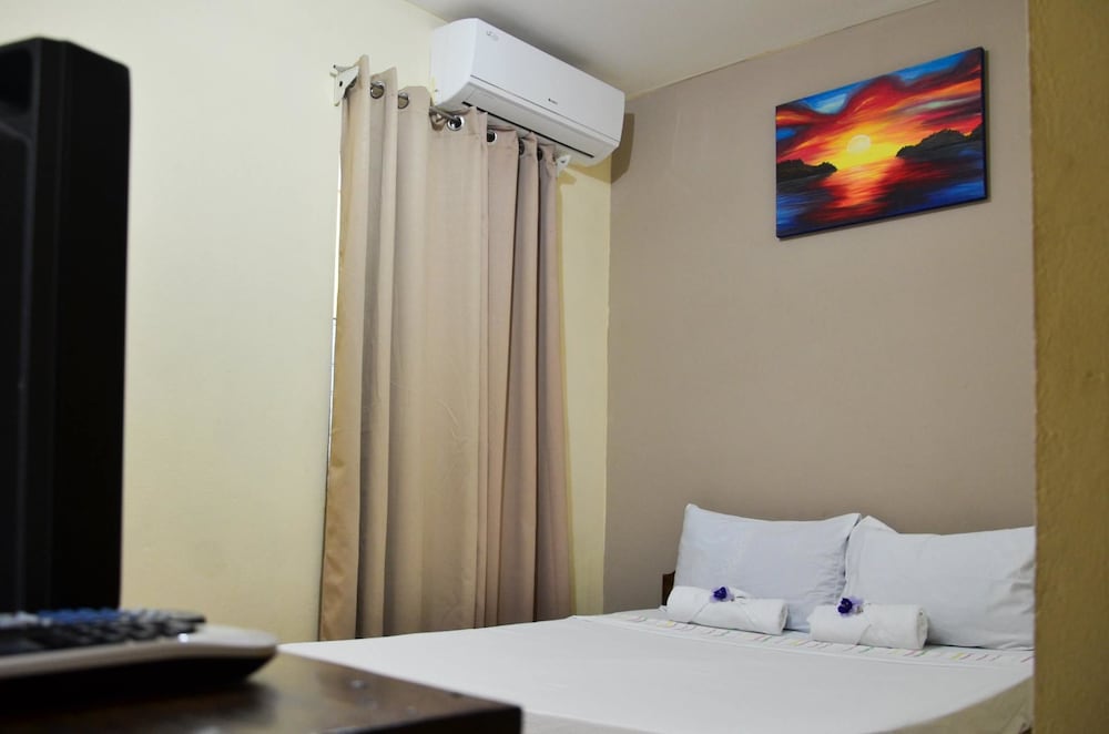 Basic Double Room, 1 Double Bed, Private Bathroom (5)