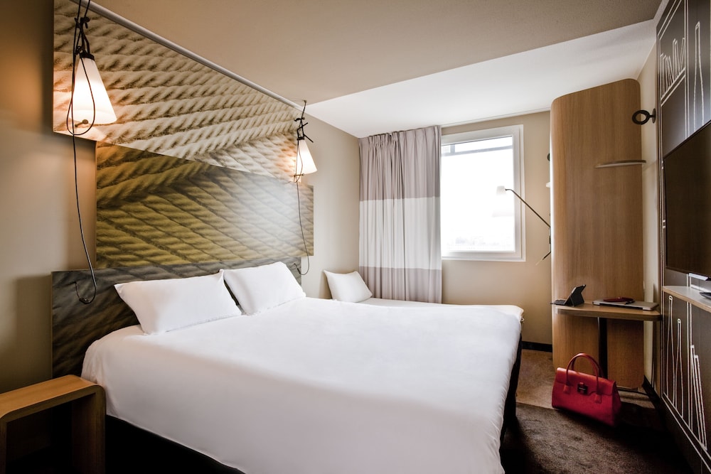 Superior Room, 1 Double Bed with Sofa bed (1 place) - Photo 3