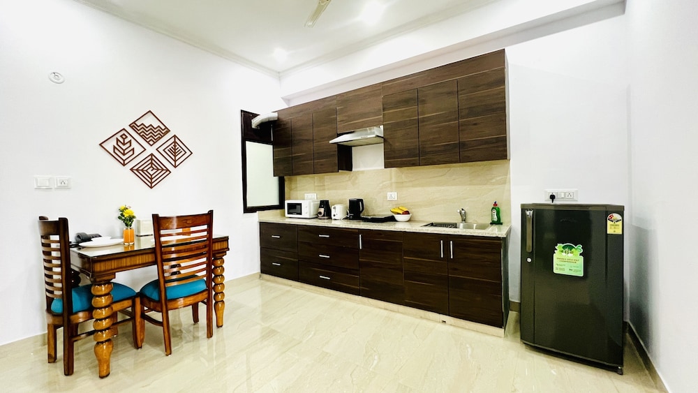 Premier One Bedroom Apartment - Photo 10