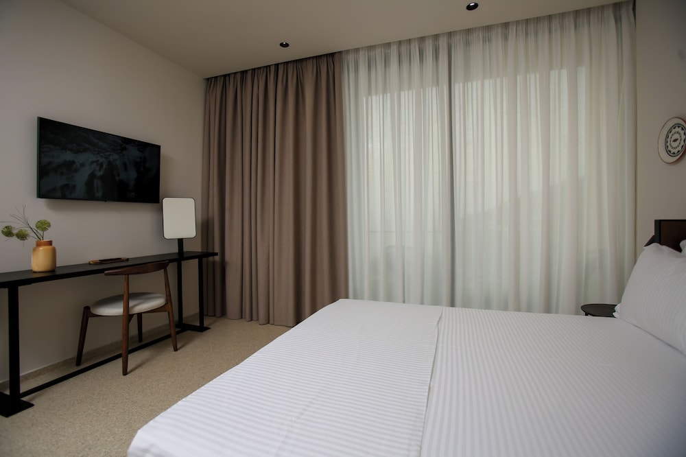 Superior Triple Room photo 2