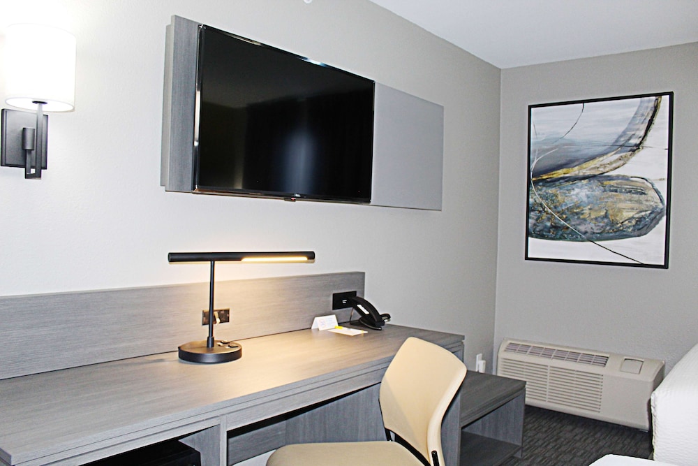 Room, Multiple Beds, Non Smoking (Efficiency) photo 3