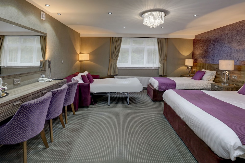 Family Room, Multiple Beds (with Sofabed) photo 3