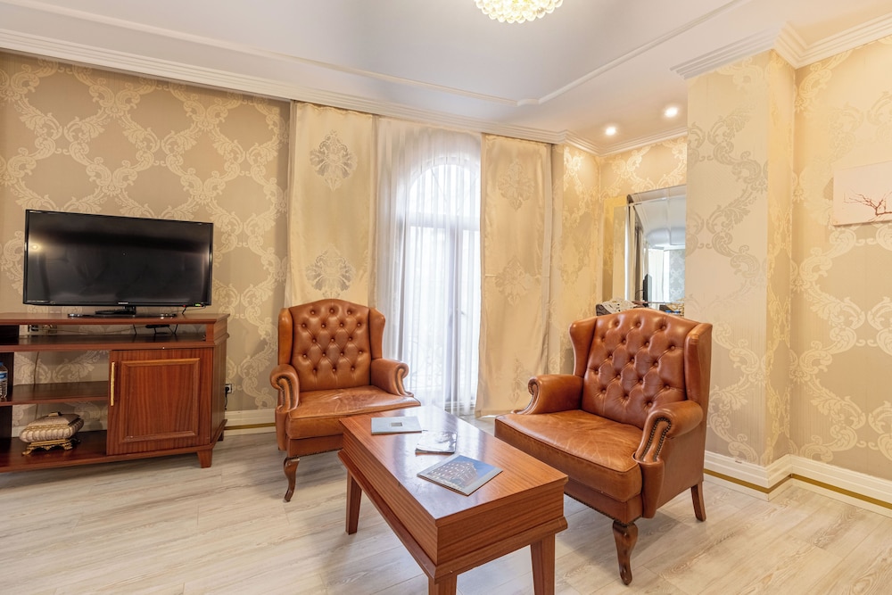 Standard Twin Room, City View photo 3