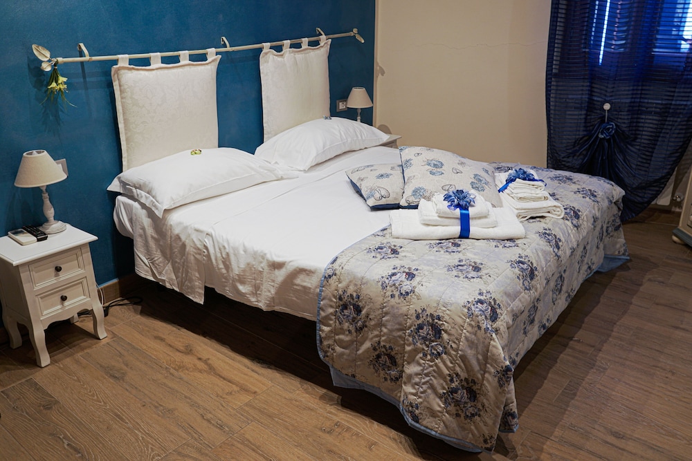 Superior Double Room, Annex Building (Luna Blu)