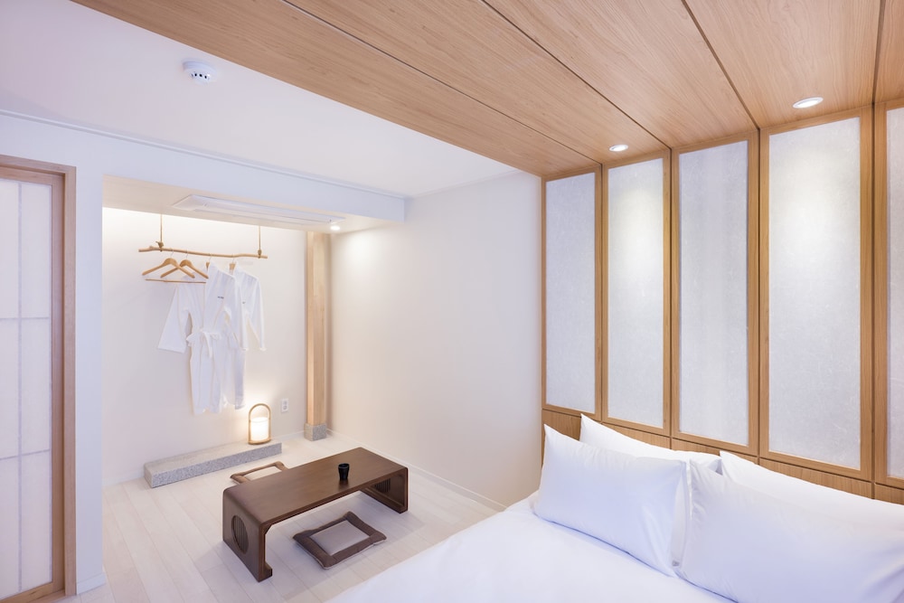 Private Double Room - Photo 16