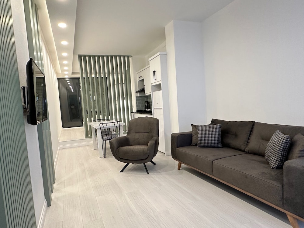 Deluxe Studio Suite, Ground Floor photo 1