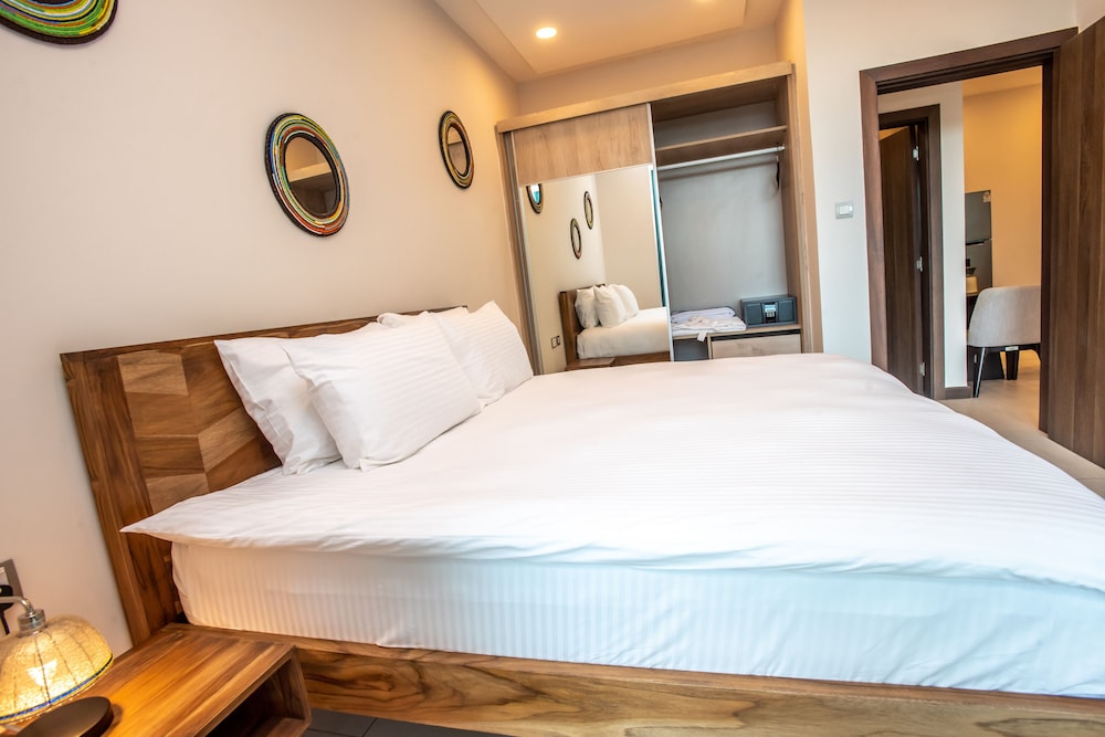 1 Bedroom Standard Suite - Photo 6