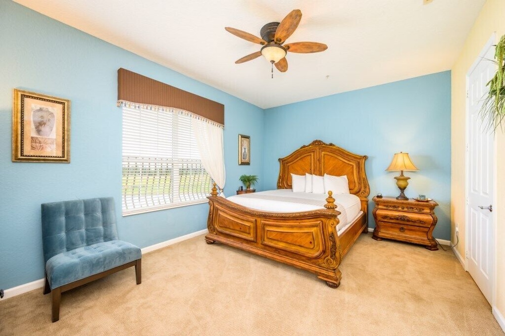 Condo (Tropical Lakeview Condo w. Vegas Game)