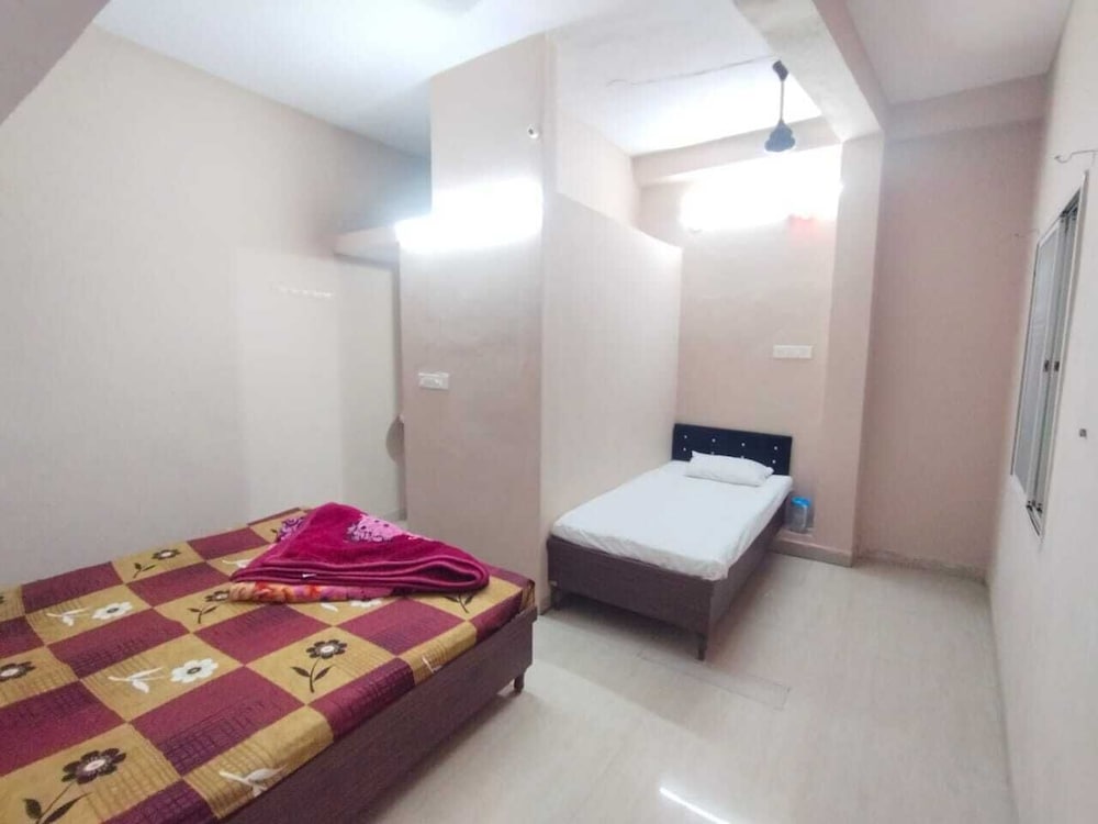Family Room, 1 Bedroom