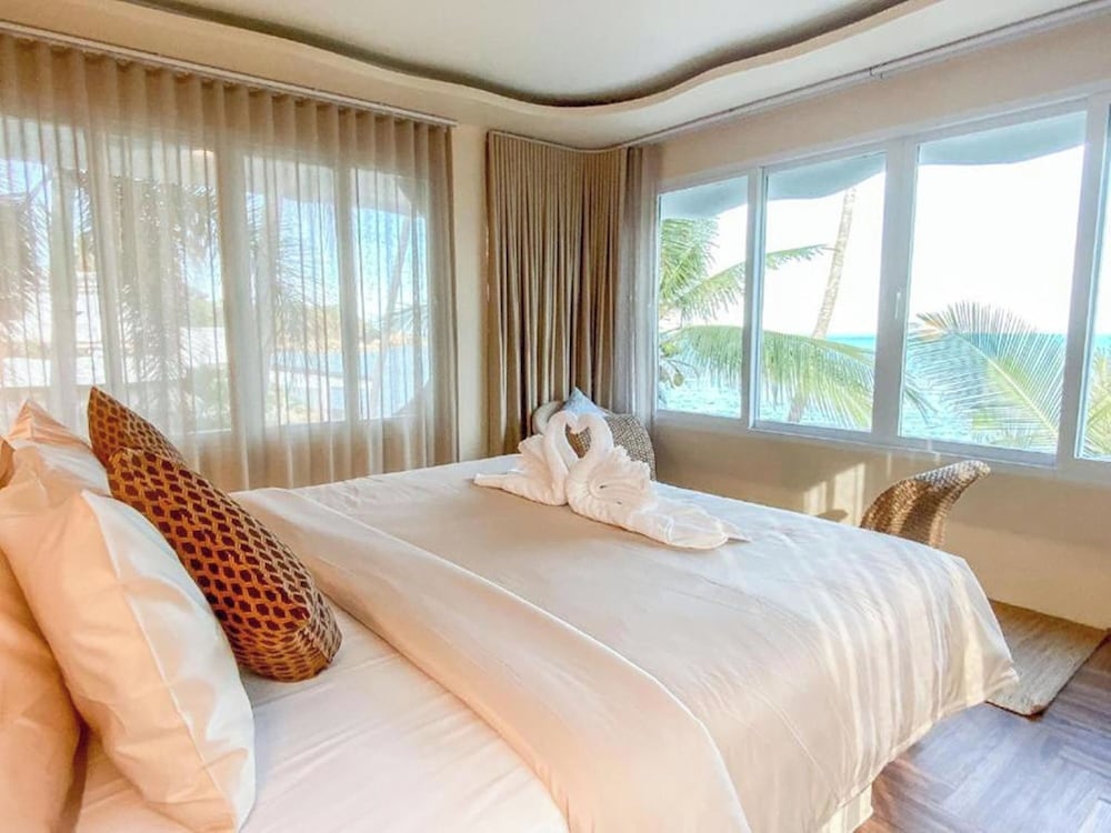 Deluxe Beachfront room with Kitchen - Photo 9