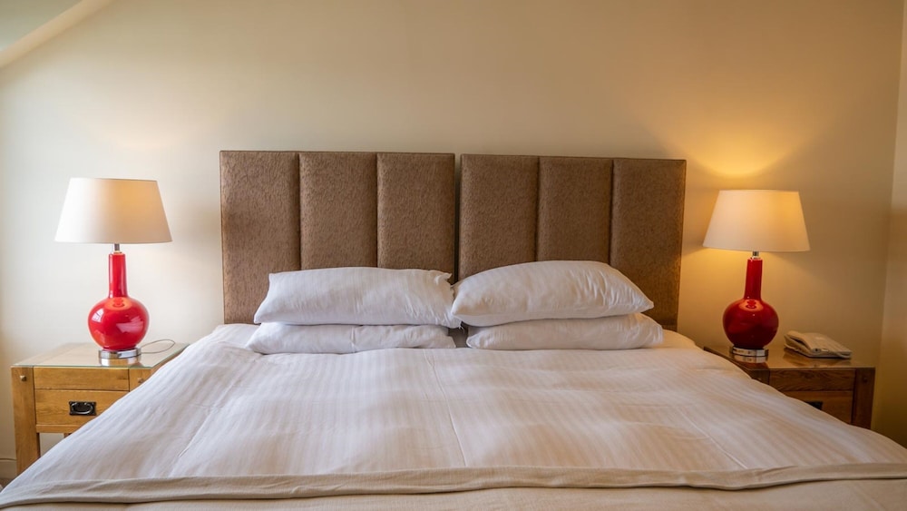 Double Room, Ensuite, Lake View photo 3