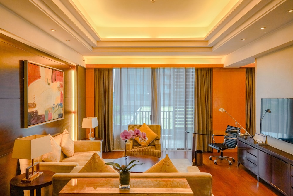 Executive Suite, 1 King Bed (Regency)
