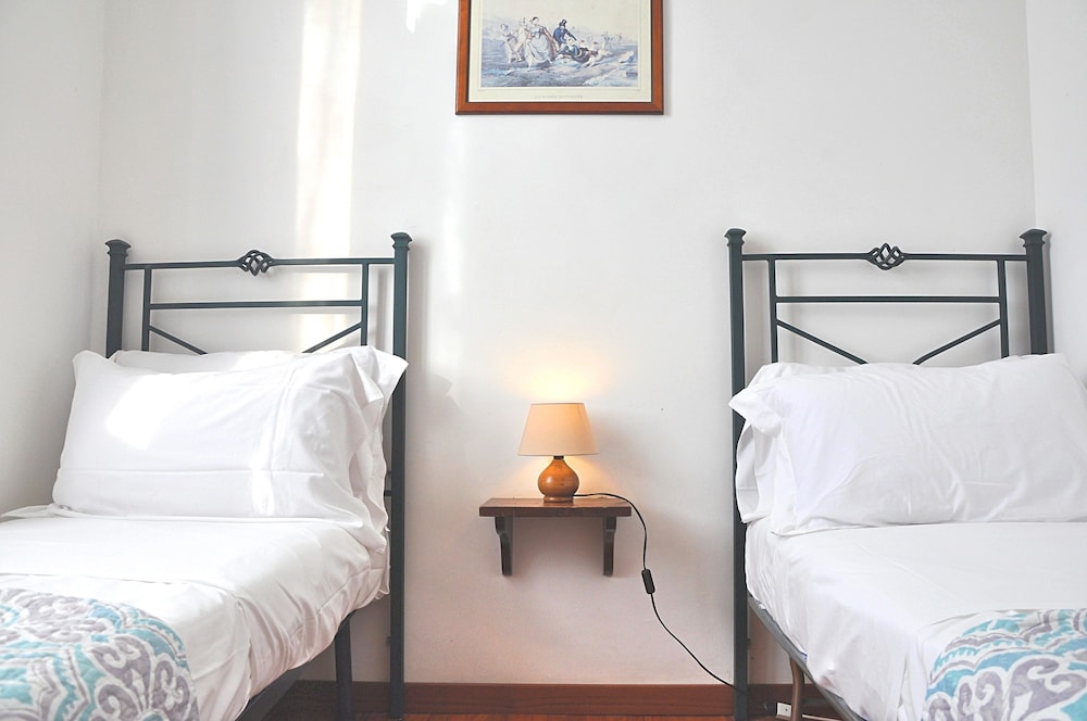 Suite, 1 King Bed with Sofa bed (Extra Space) - Photo 8