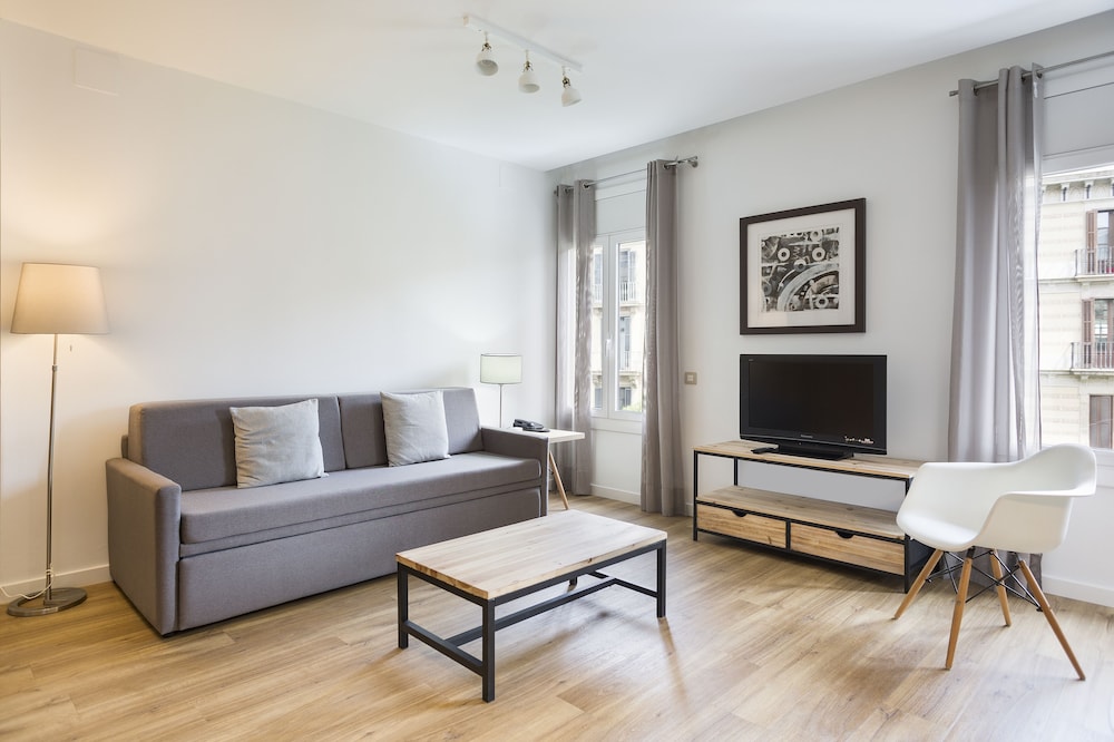 Family Apartment photo 2