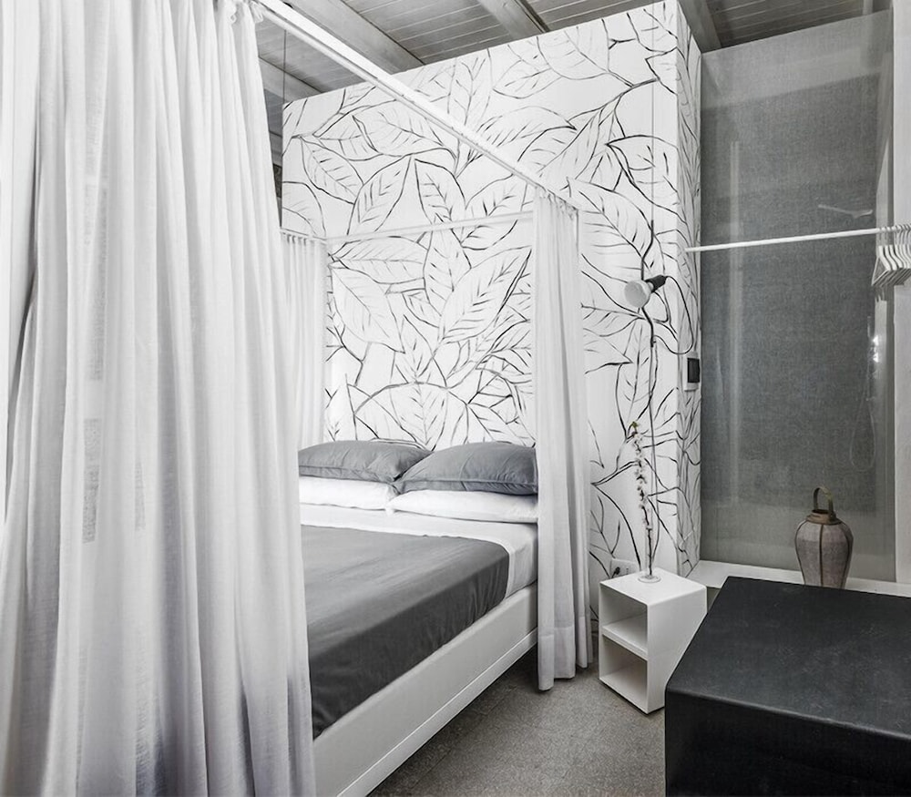 Suite, Jetted Tub photo 2