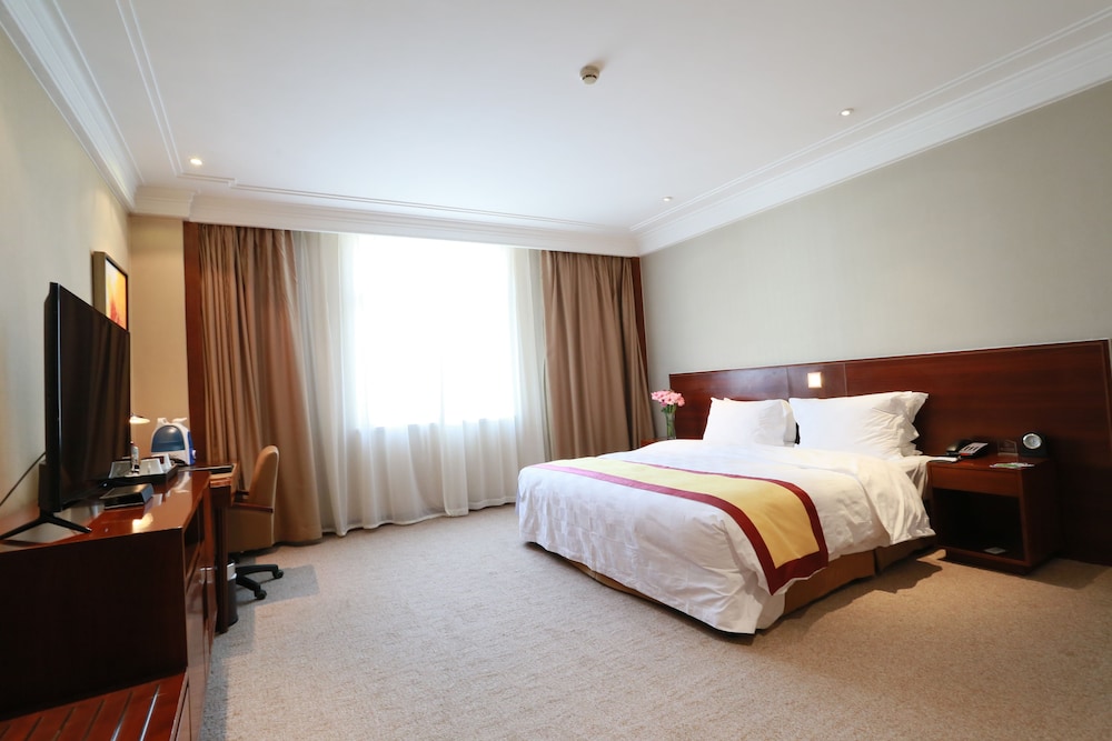 Executive Suite, 1 Bedroom, 2 Bathrooms, City View