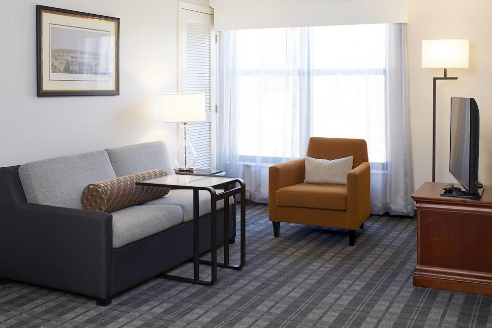 Suite, 2 Bedrooms (Hearing Accessible) photo 2