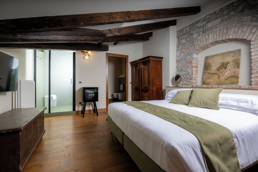 Deluxe Room, River View photo 1