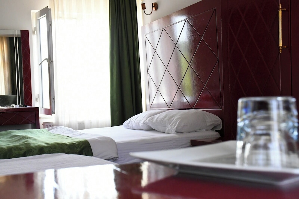 Deluxe Double or Twin Room, Sea View photo 3