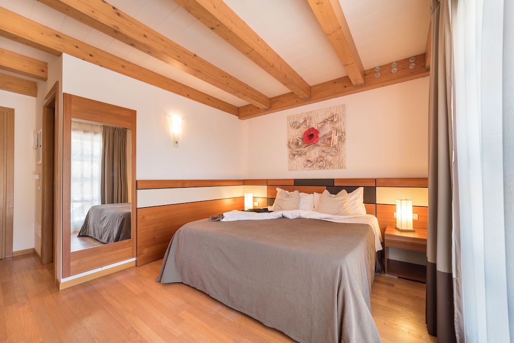 Standard Room, Balcony (beach access included)
