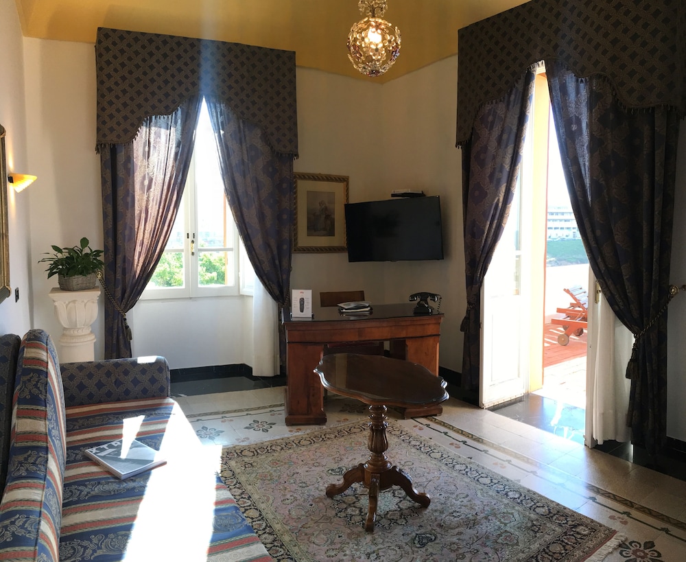 Classic Suite, Terrace, Park View photo 3