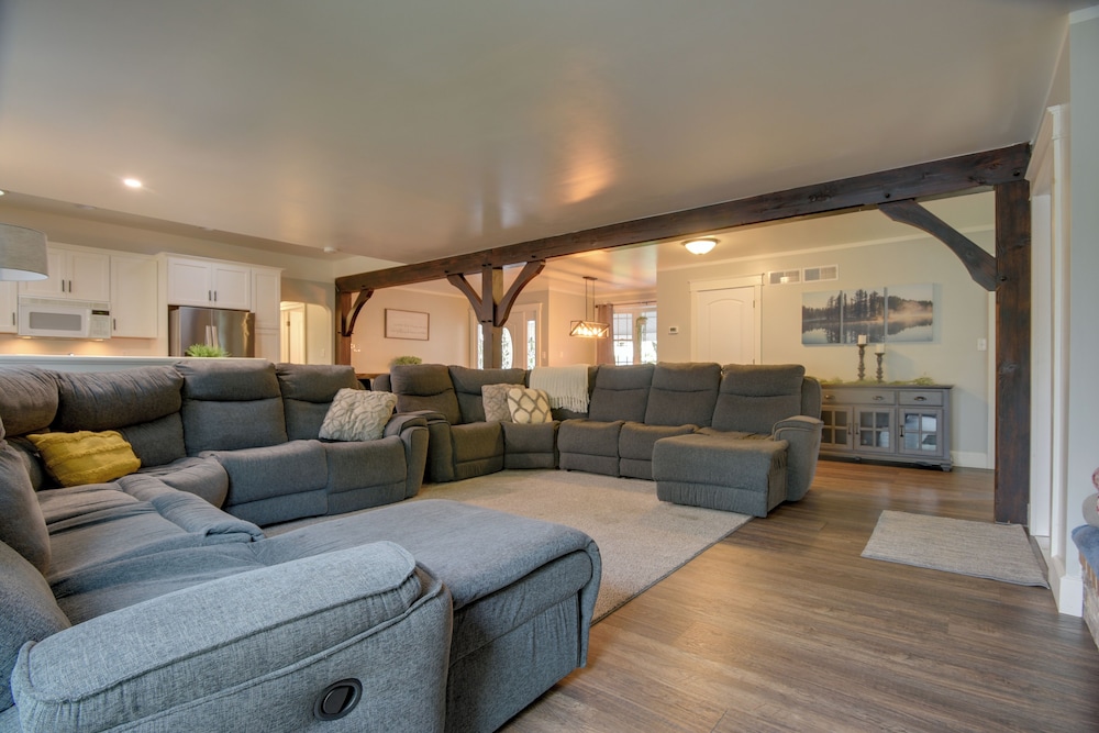 House (6 Bedrooms) photo 2