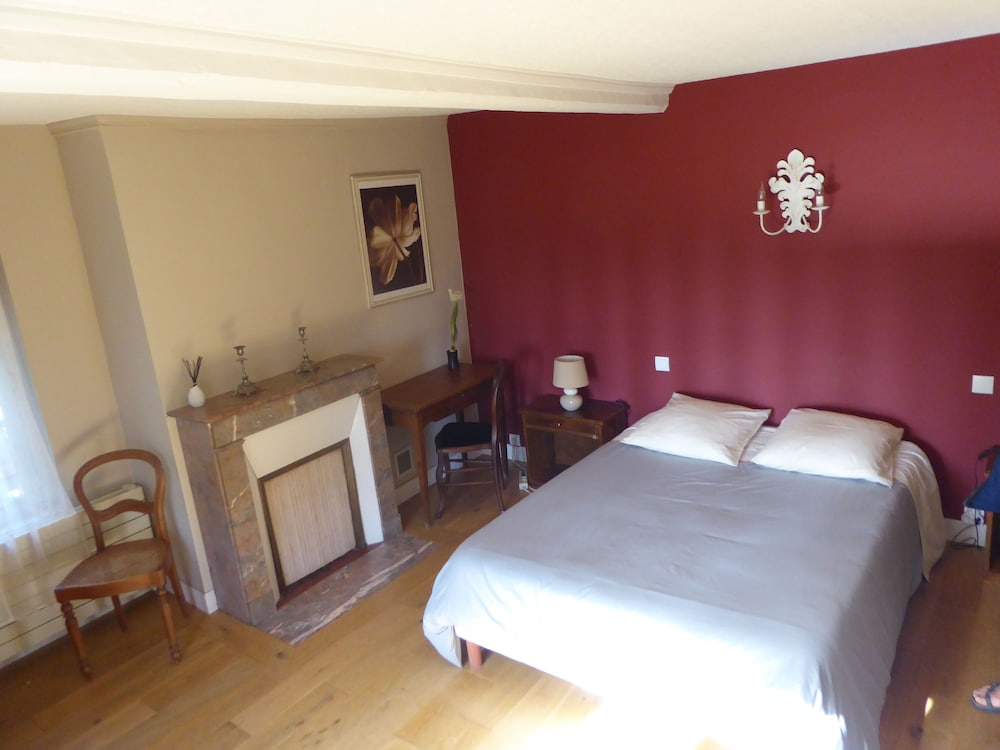 Double Room, 1 Double Bed (Carmin) photo 1