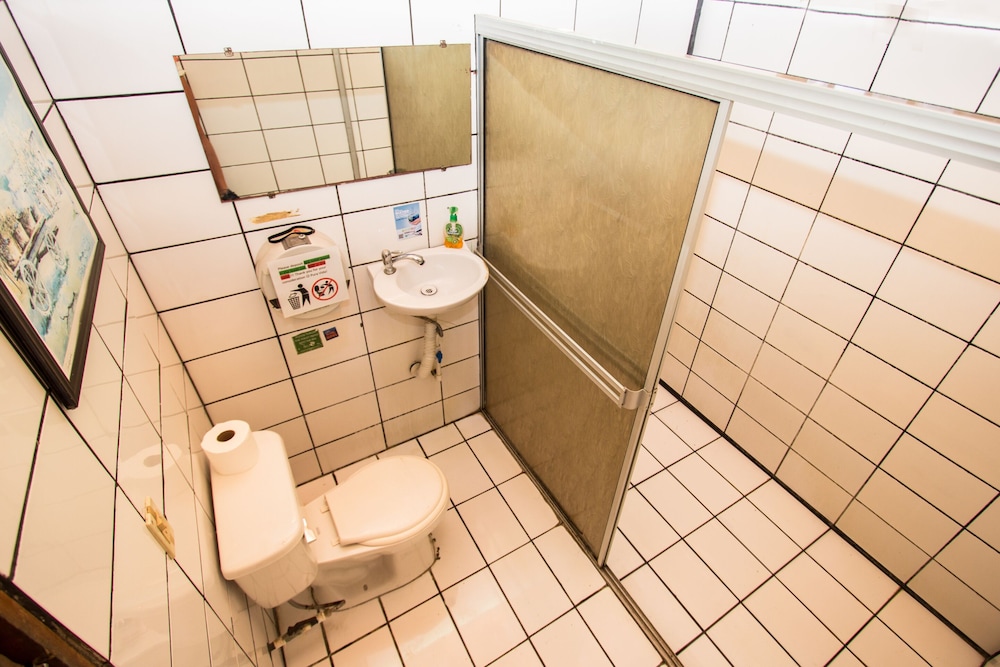 Basic Shared Dormitory, Shared Bathroom, Ocean View photo 3