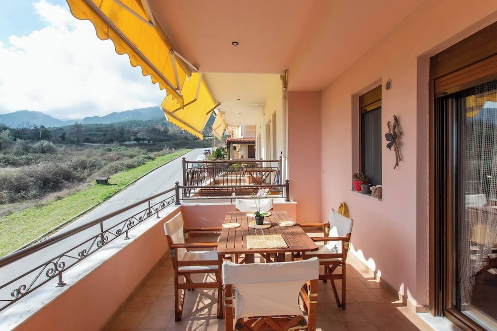 Apartment, 3 Bedrooms, Balcony, City View photo 2