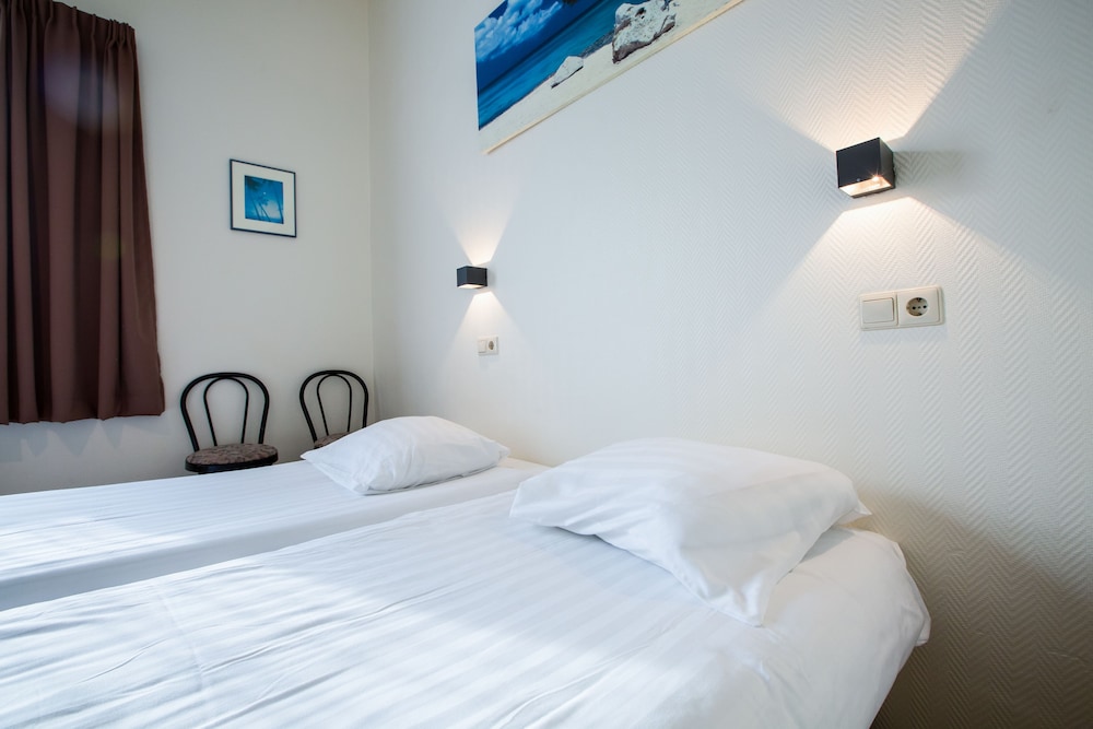 Deluxe Twin Room (single Use) photo 2